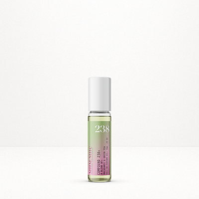 No 238 MACADAMIA & GREEN TEA Roll-On Perfume